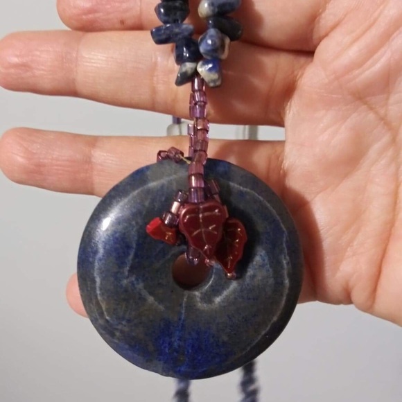 🏵REDUCED!🏵Artisan Genuine Stone Marble Necklace - Picture 4 of 7